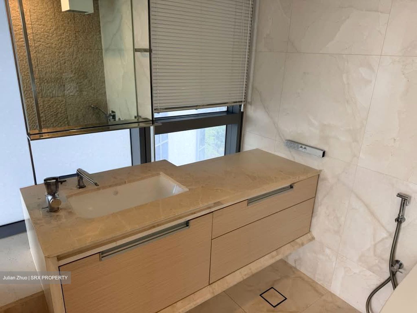 SilverSea (D15), Condominium #591307671